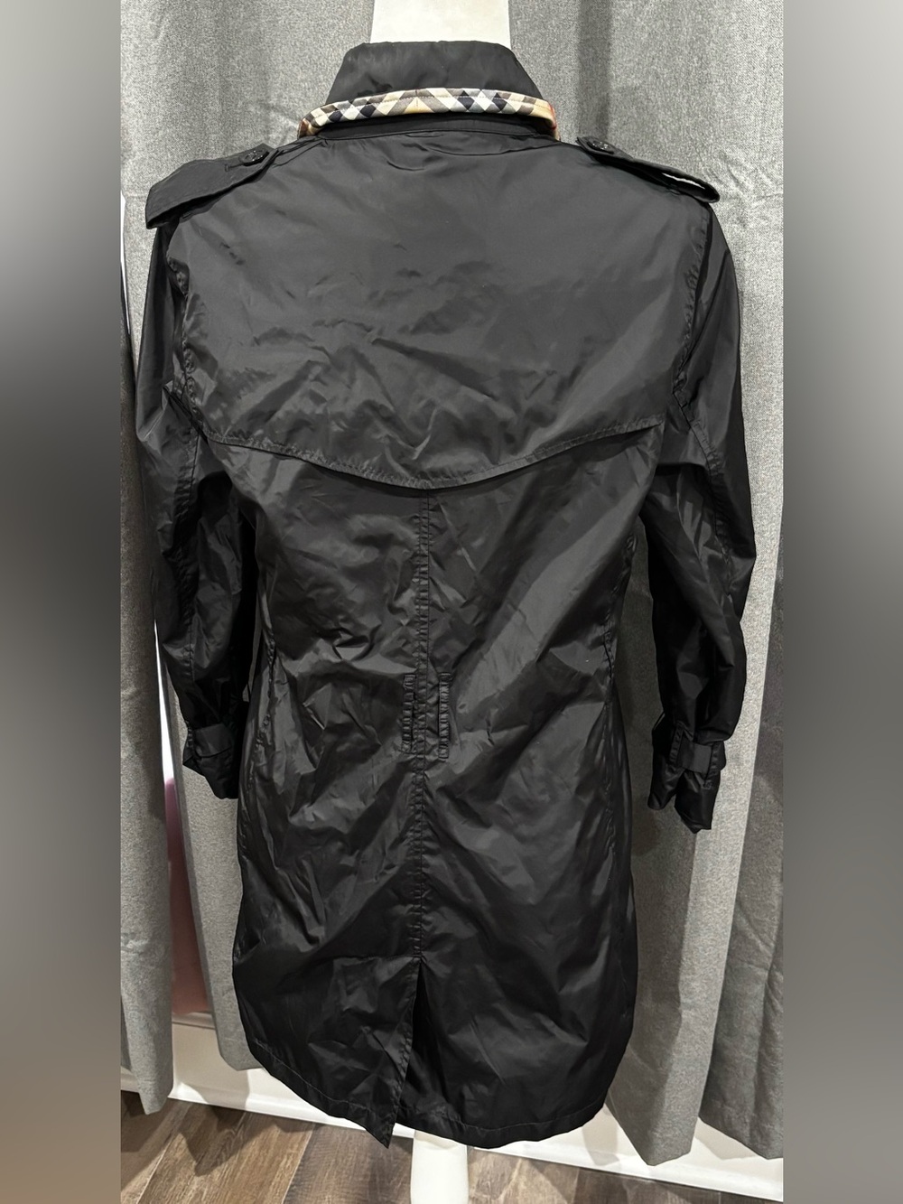 Burberry London Black Double-Breasted Women's Trench Coat 10 Black Missing Belt - Picture 8 of 16